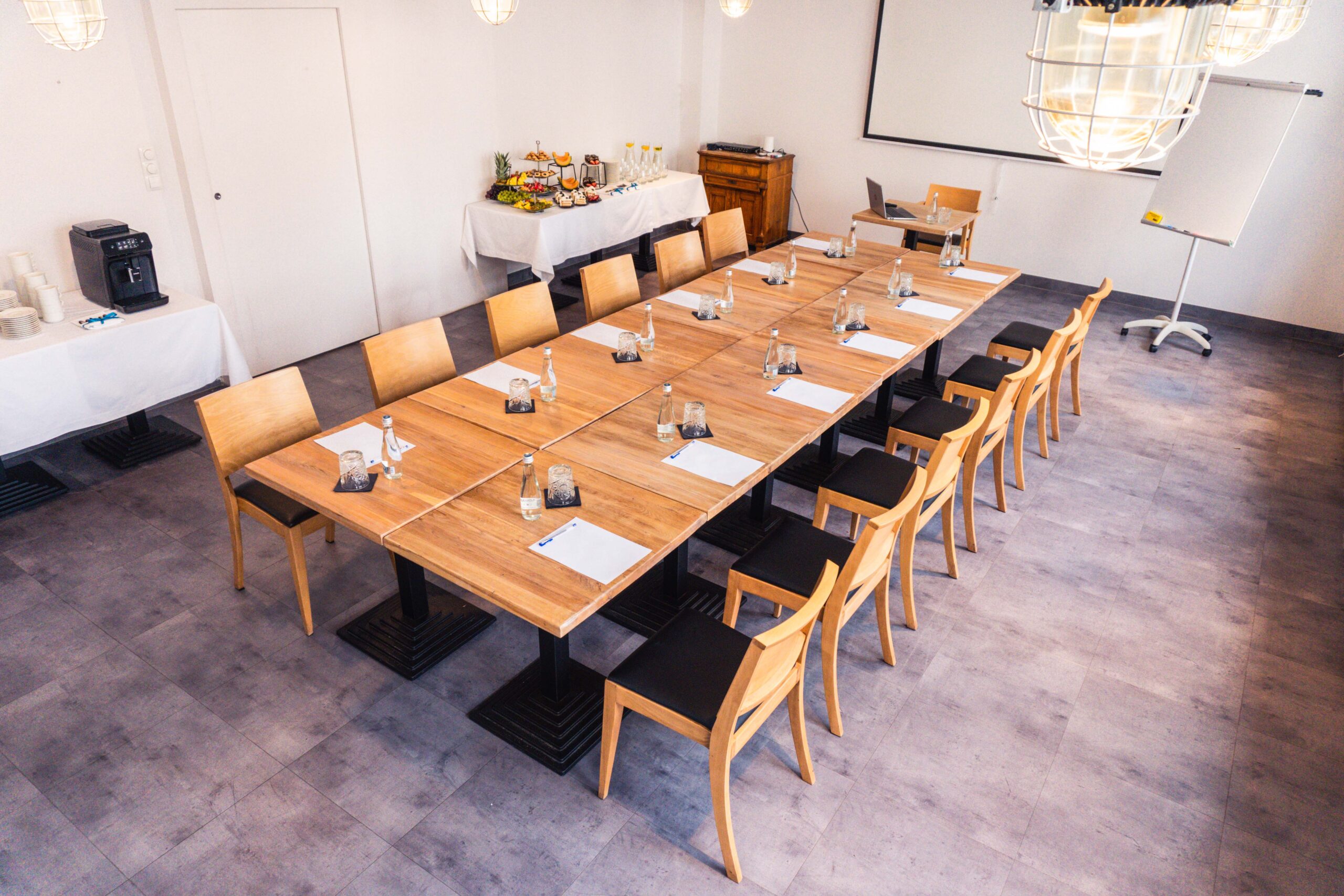 sale Konferencyjne: 18 osób + trener